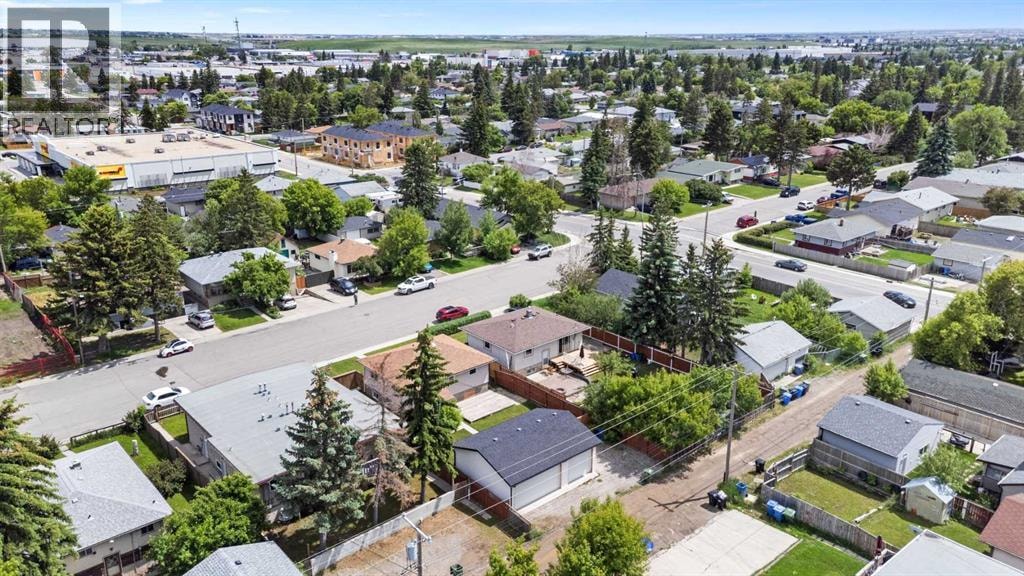 1827 43 Street SE — photo 17