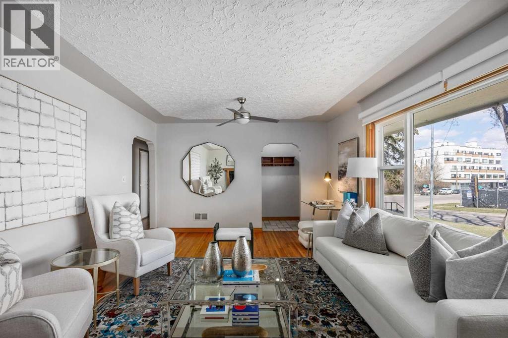 3003 25 Street SW — photo 8