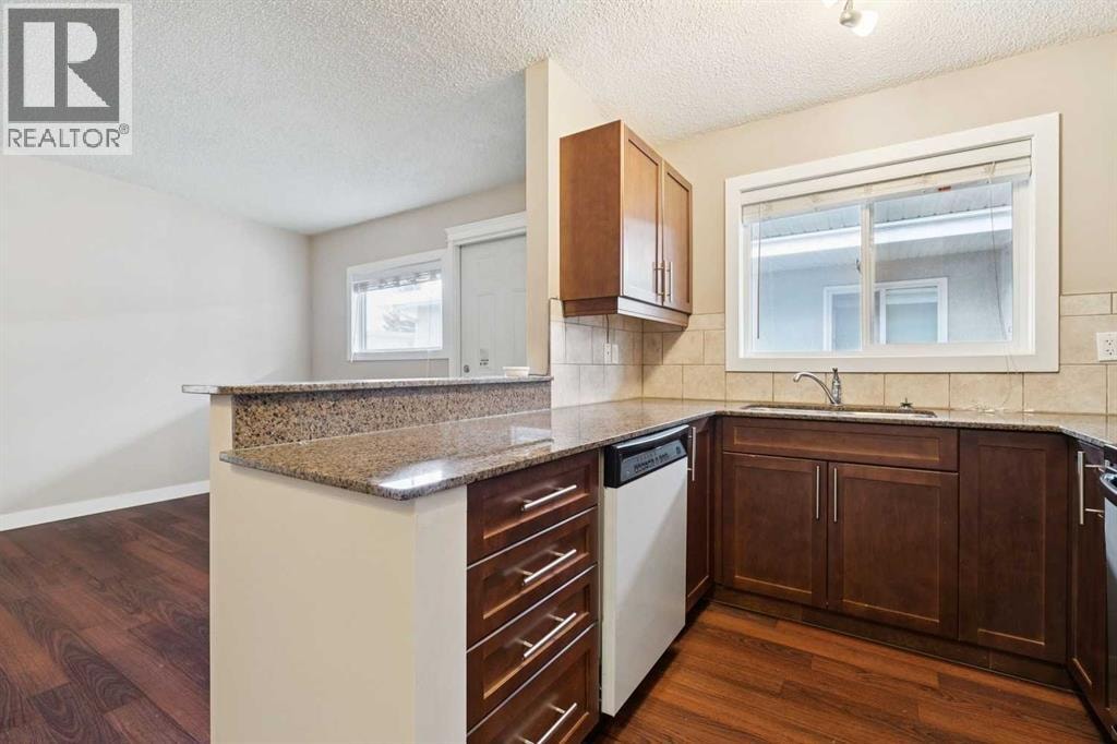 4, 605 67 Avenue SW — photo 4