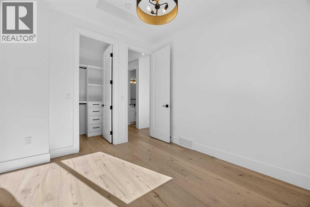1011 18 Avenue NW — photo 29