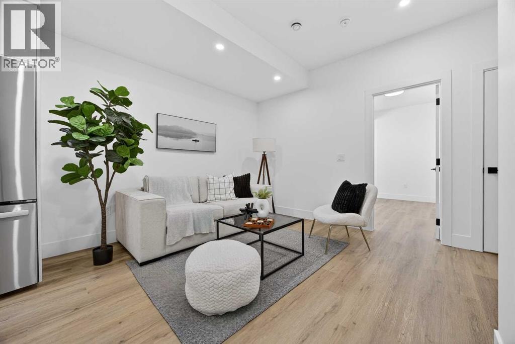 1011 18 Avenue NW — photo 33