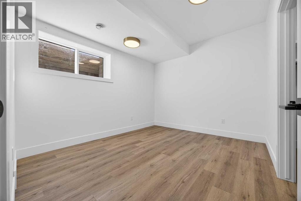 1011 18 Avenue NW — photo 36