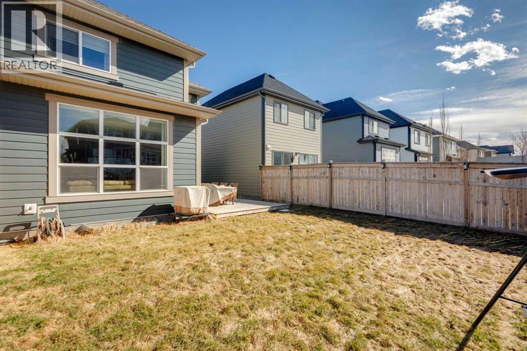 293 Masters Avenue SE — photo 37