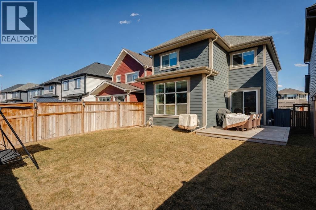 293 Masters Avenue SE — photo 38