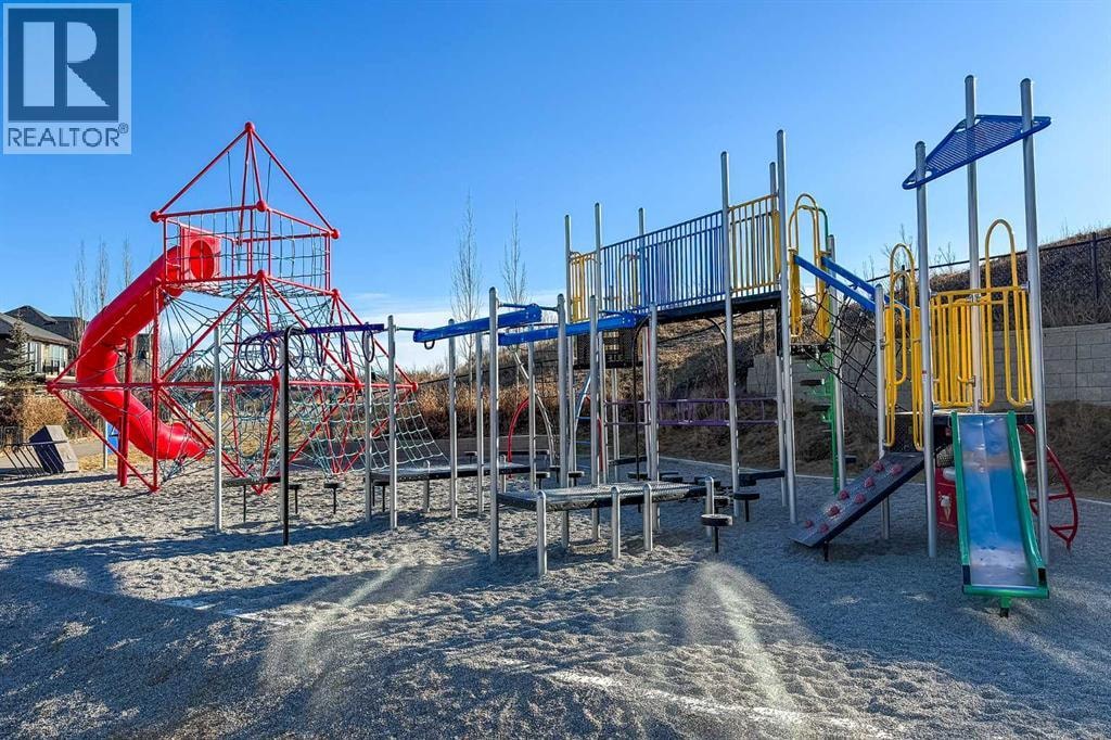 108 Jumping Pound Common — photo 28