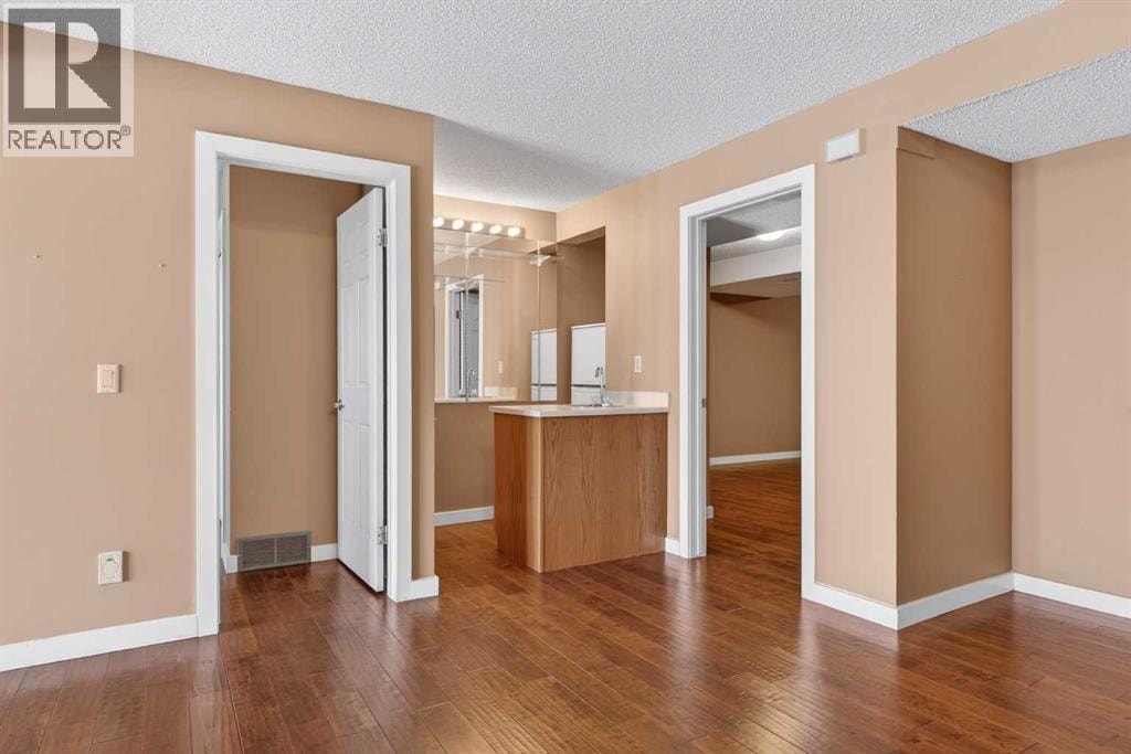96 Norquay Heights NW — photo 38