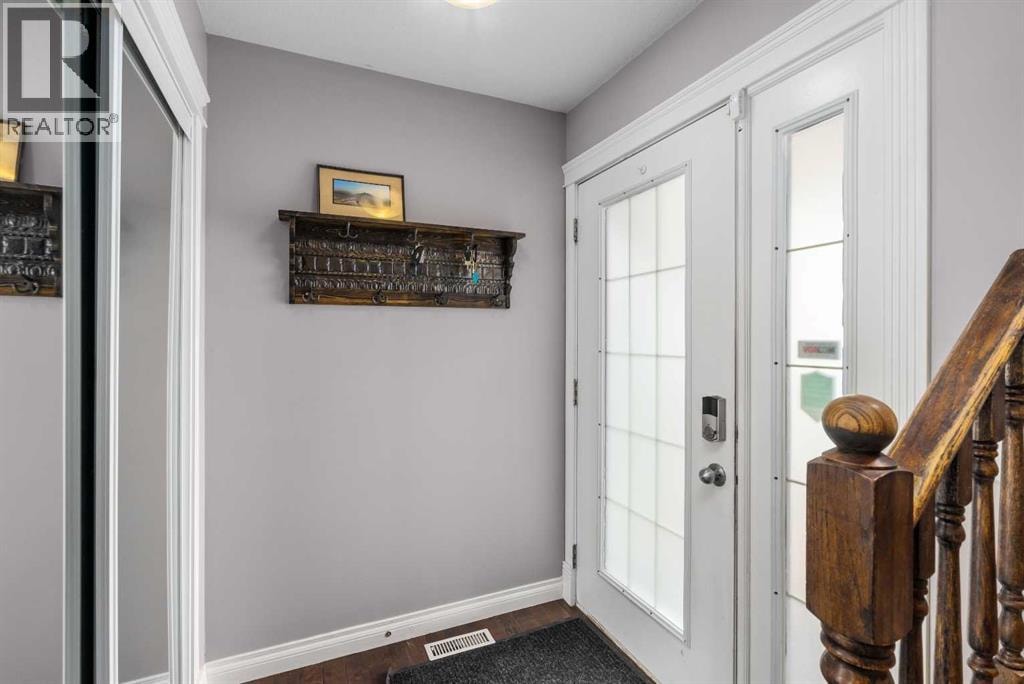 321 Bayside Place SW — photo 4