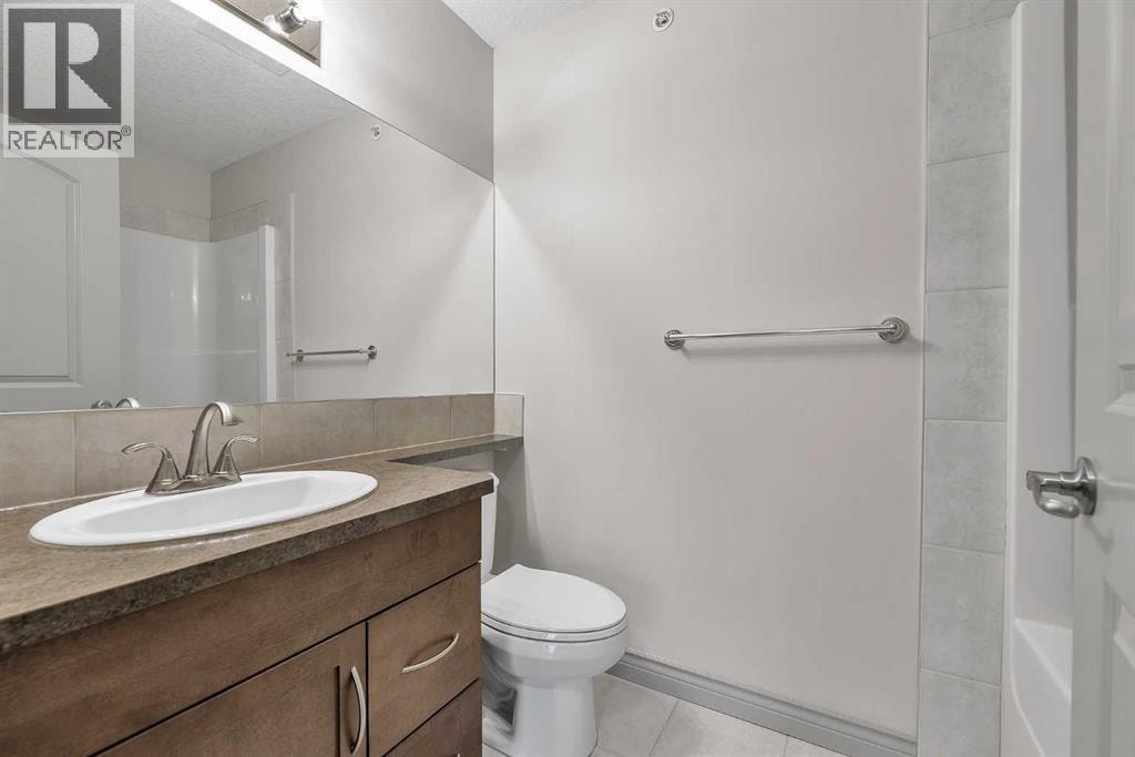 412, 70 Royal Oak Plaza NW — photo 19