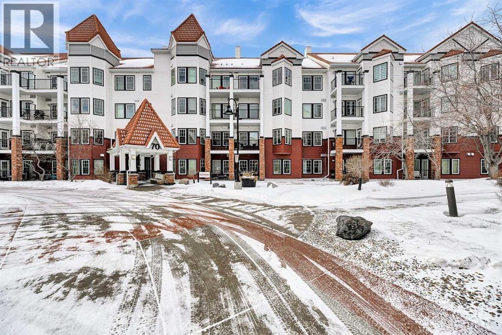 412, 70 Royal Oak Plaza NW — photo 7