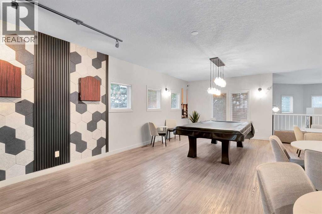 412, 70 Royal Oak Plaza NW — photo 30