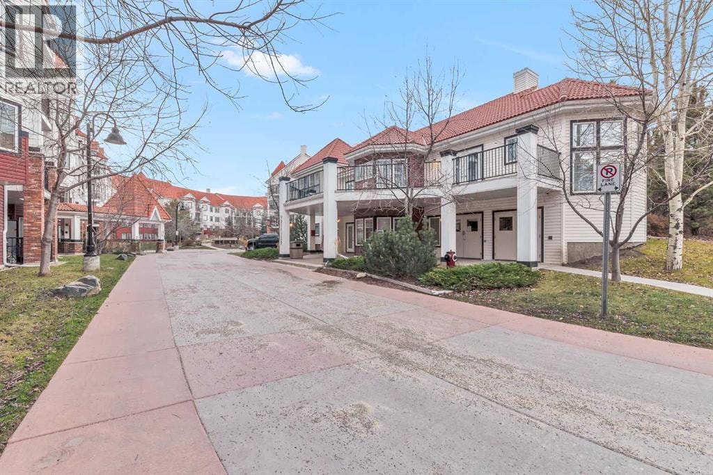 412, 70 Royal Oak Plaza NW — photo 37