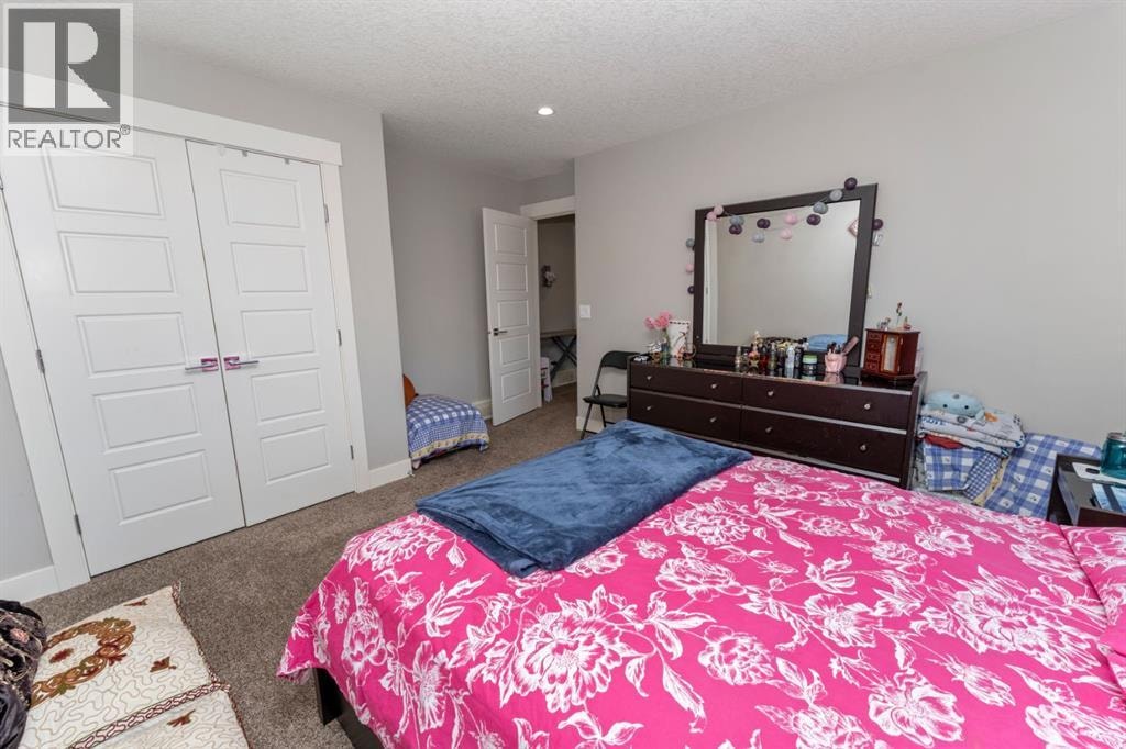 249 Kinniburgh Boulevard — photo 33
