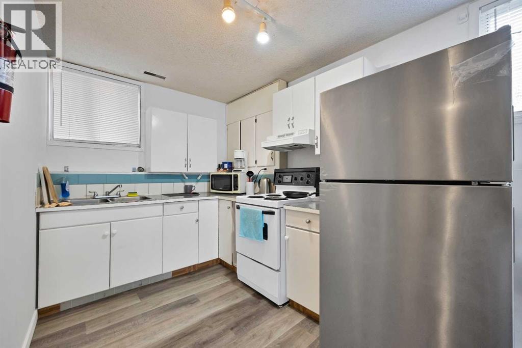 1727 12 Avenue SW — photo 41