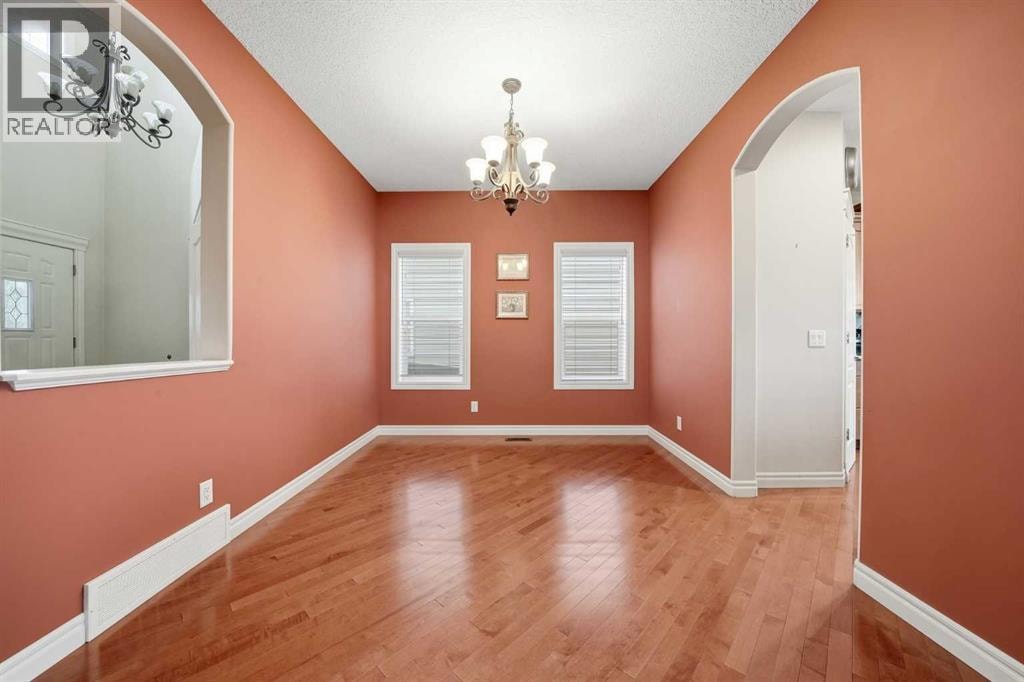 27 Saddleland Way NE — photo 6