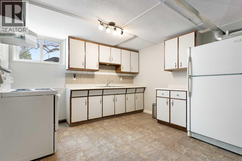 121 Mountain Street — photo 22