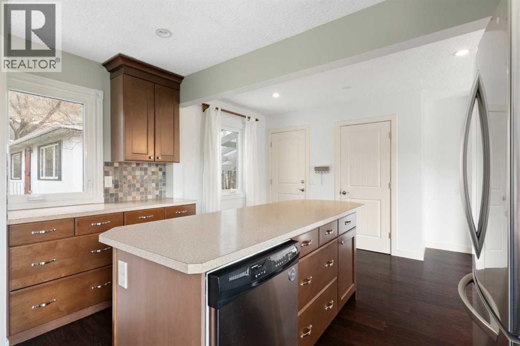 121 Mountain Street — photo 17