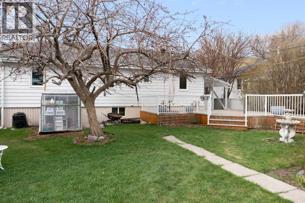 121 Mountain Street — photo 30