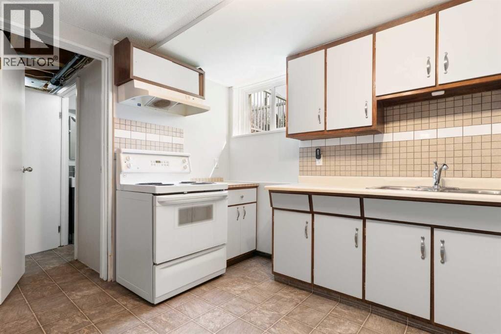 121 Mountain Street — photo 23