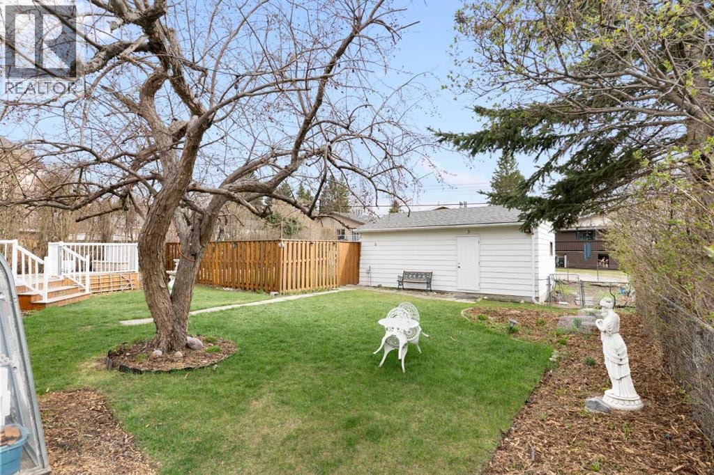121 Mountain Street — photo 28