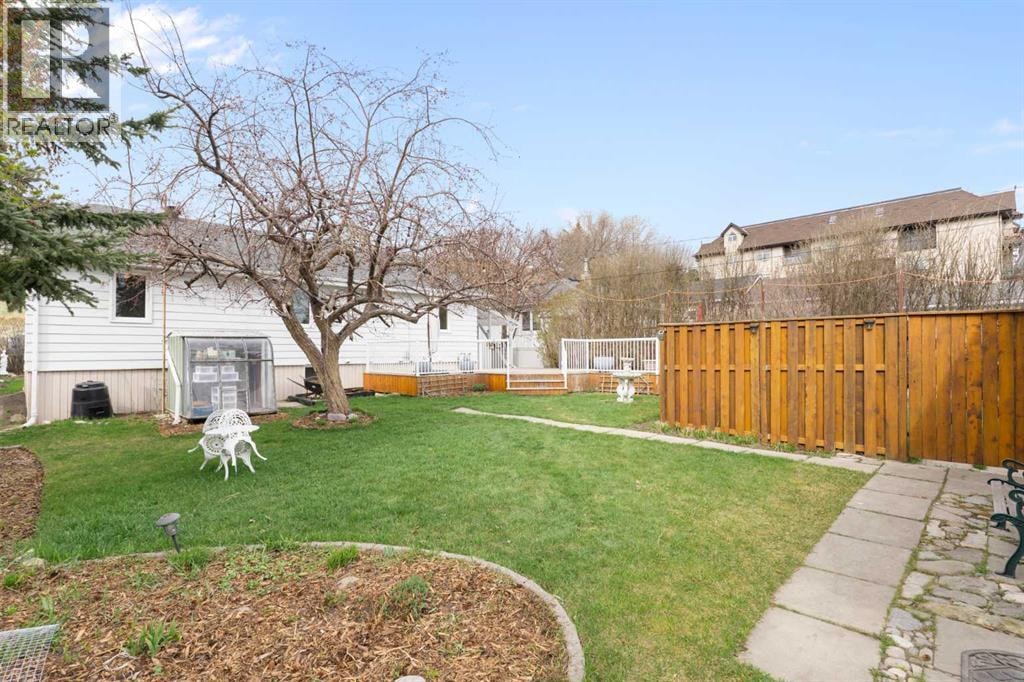 121 Mountain Street — photo 29