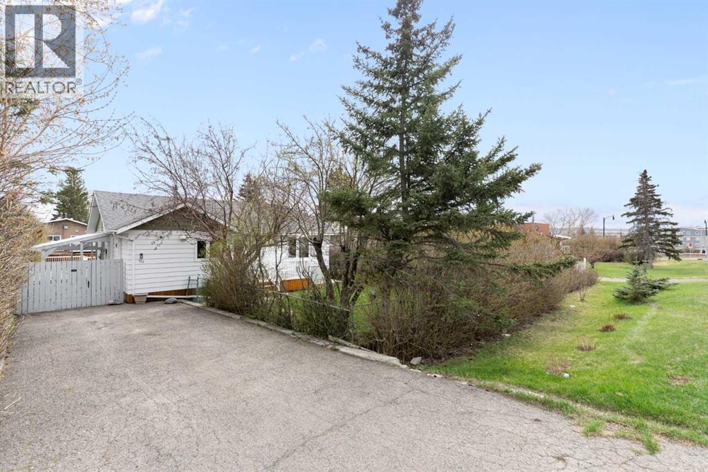 121 Mountain Street — photo 39