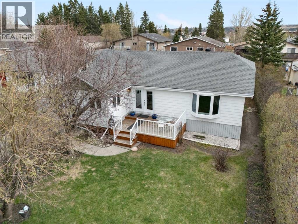 121 Mountain Street — photo 37