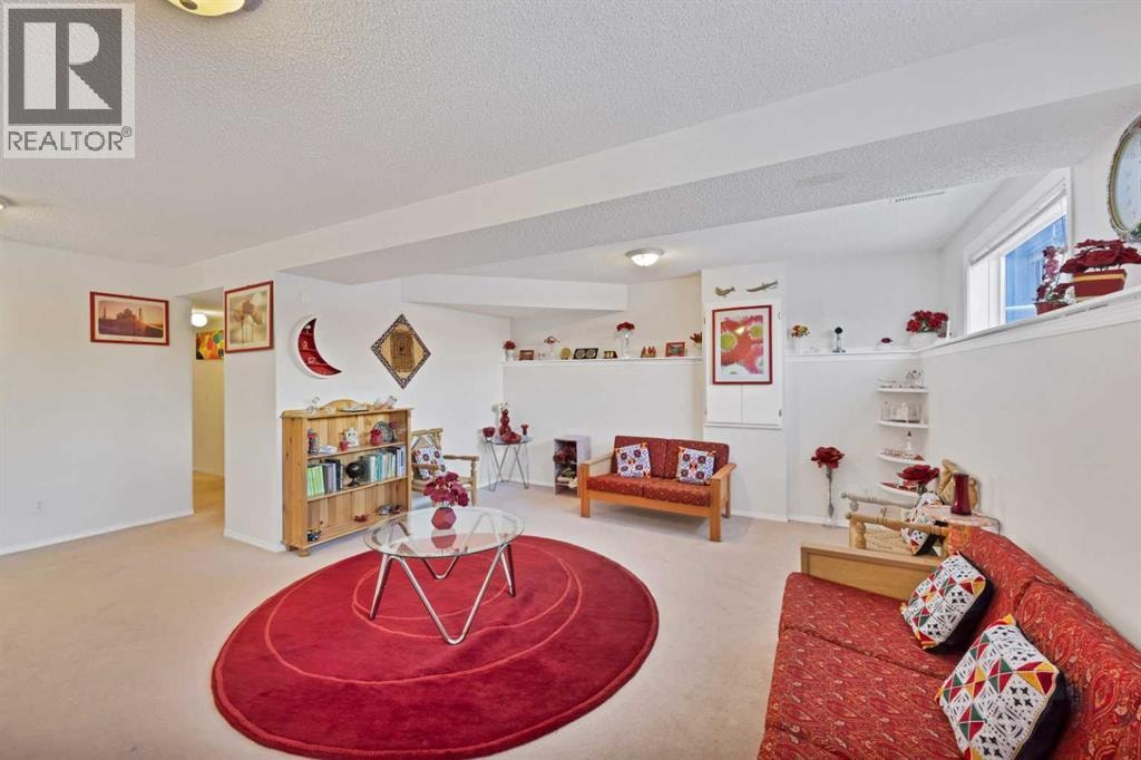 87 Taralea Gardens NE — photo 30