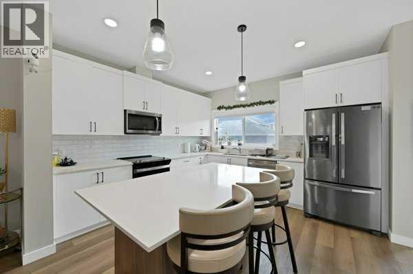 241 Midgrove Mews SW — photo 5