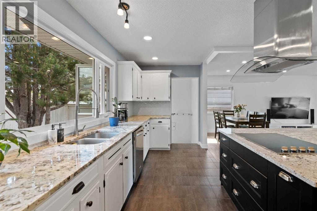 20 Mapleburn Drive SE — photo 16