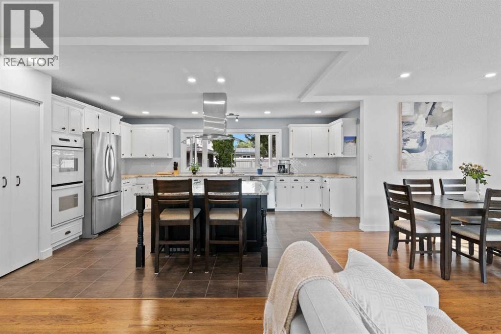 20 Mapleburn Drive SE — photo 8