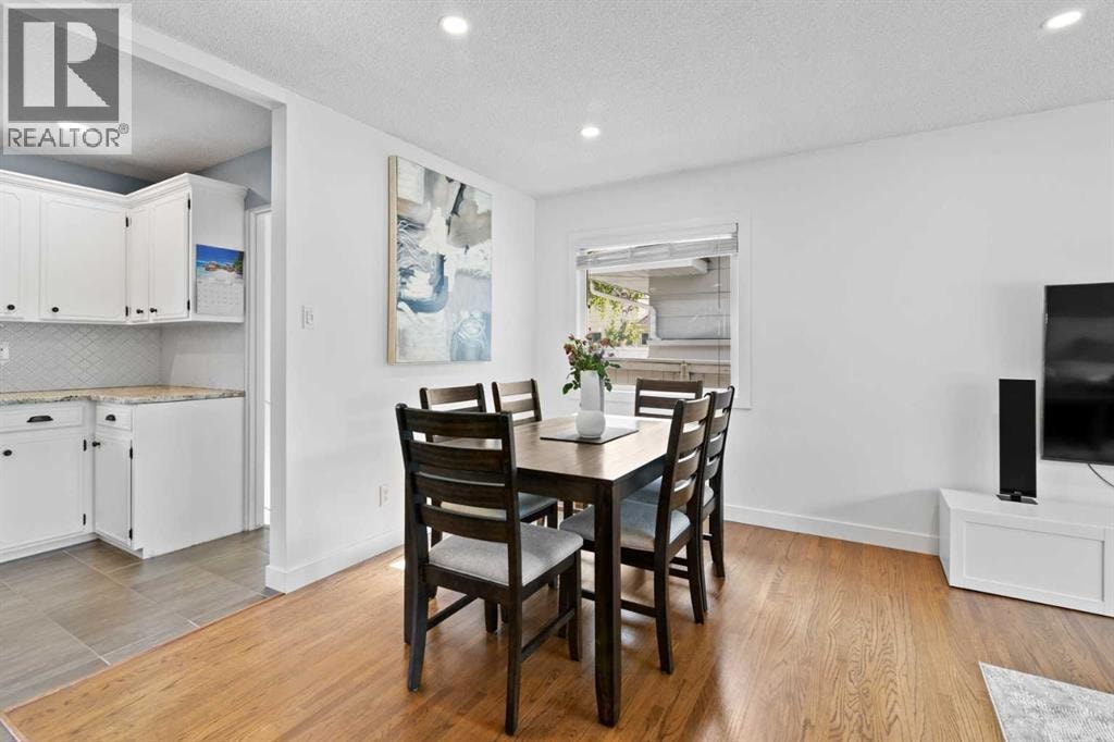 20 Mapleburn Drive SE — photo 5