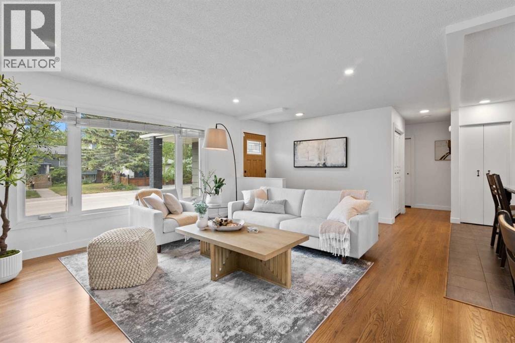 20 Mapleburn Drive SE — photo 7