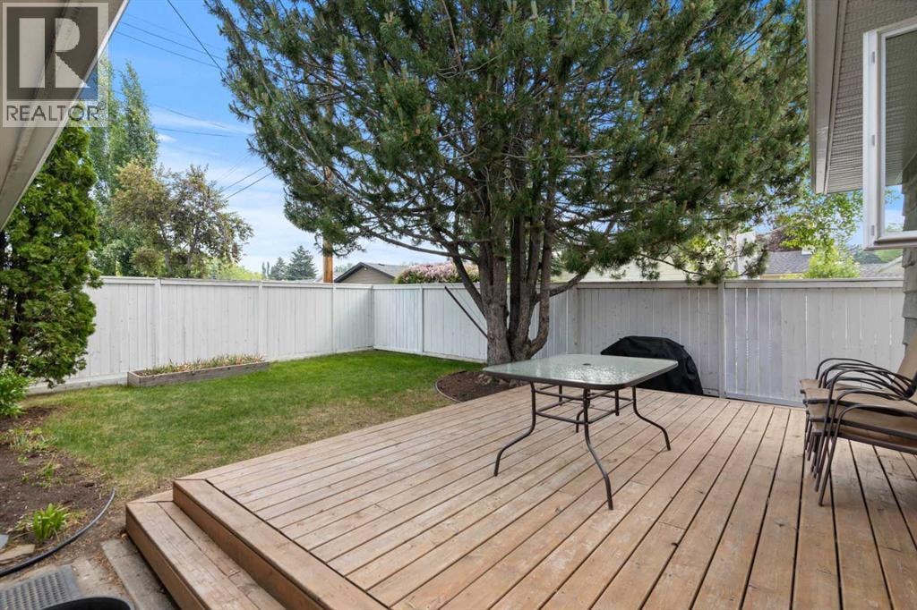 20 Mapleburn Drive SE — photo 39