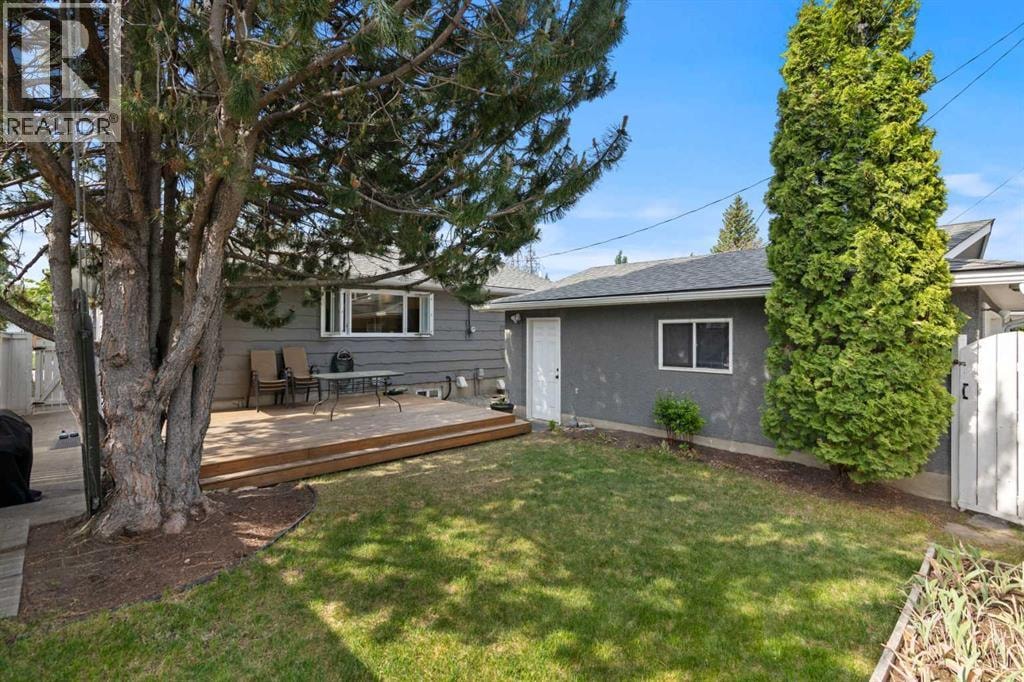 20 Mapleburn Drive SE — photo 41