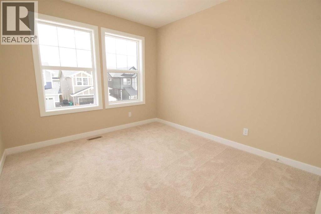 63 Sunrise Heath — photo 23