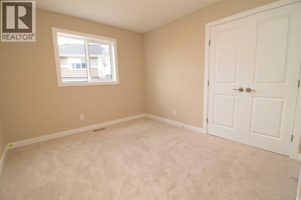 63 Sunrise Heath — photo 13