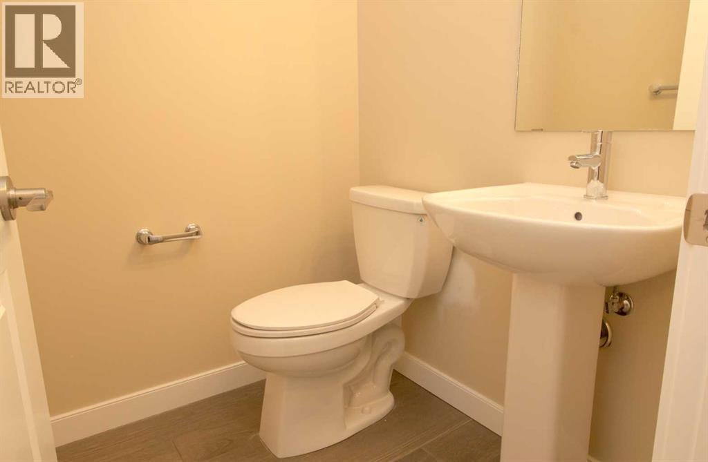 63 Sunrise Heath — photo 21