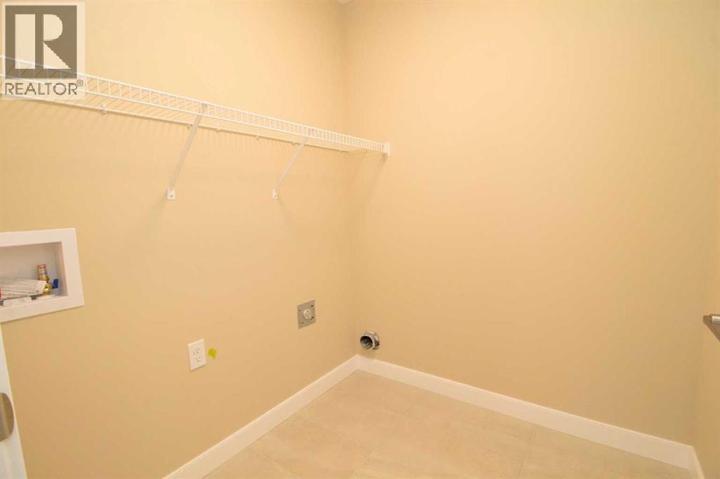63 Sunrise Heath — photo 22