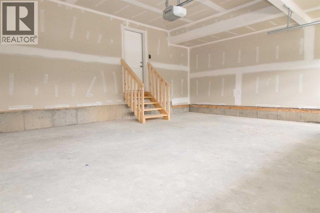 63 Sunrise Heath — photo 30