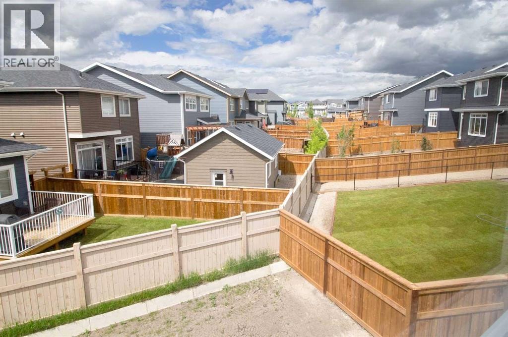 63 Sunrise Heath — photo 32