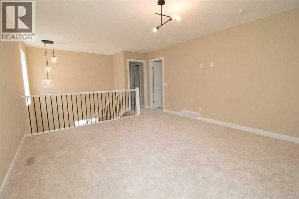 63 Sunrise Heath — photo 11