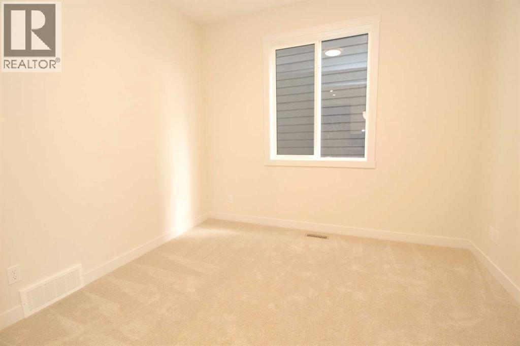 111 Sundown Crescent — photo 10