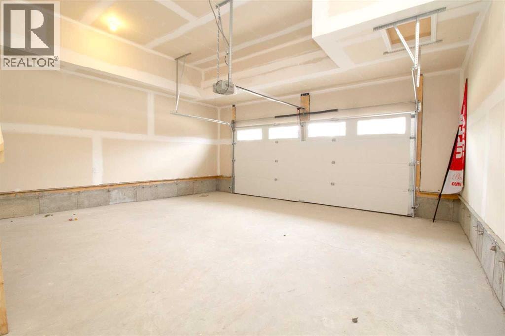 111 Sundown Crescent — photo 18