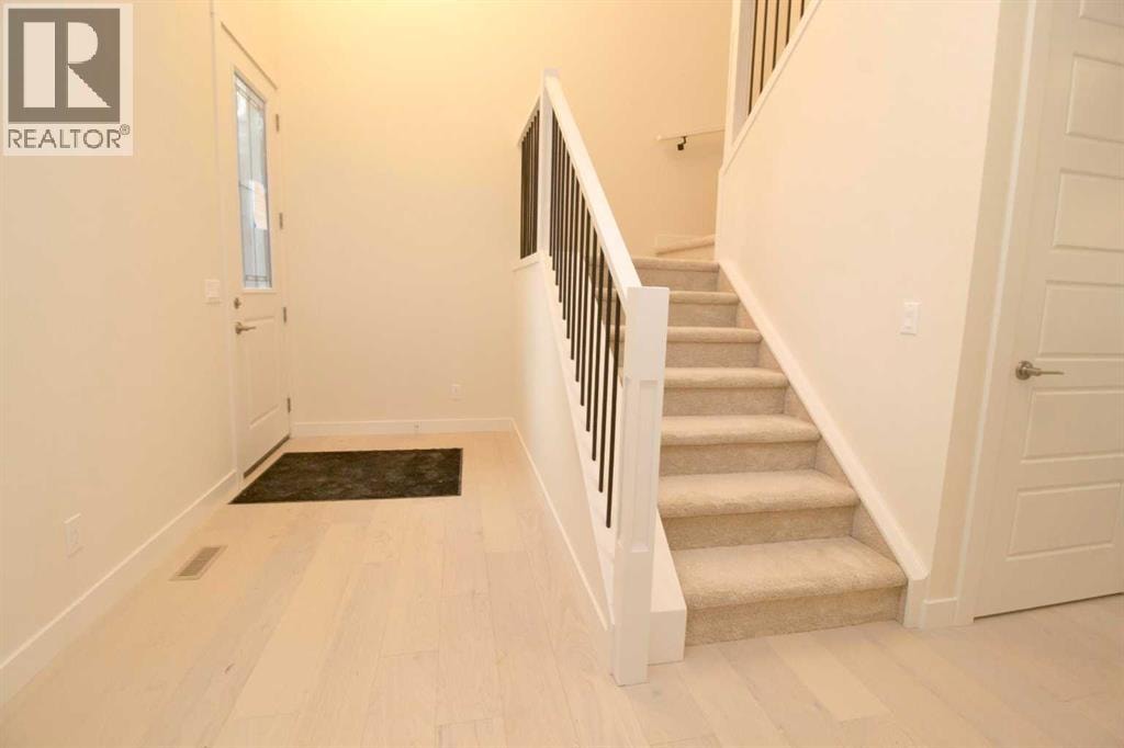 111 Sundown Crescent — photo 9