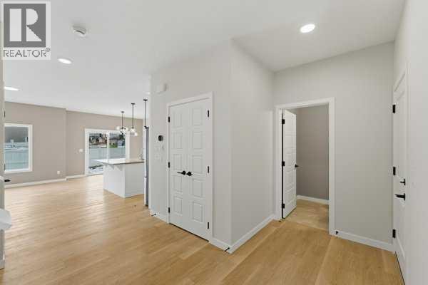 213 Bayview Park SW — photo 3