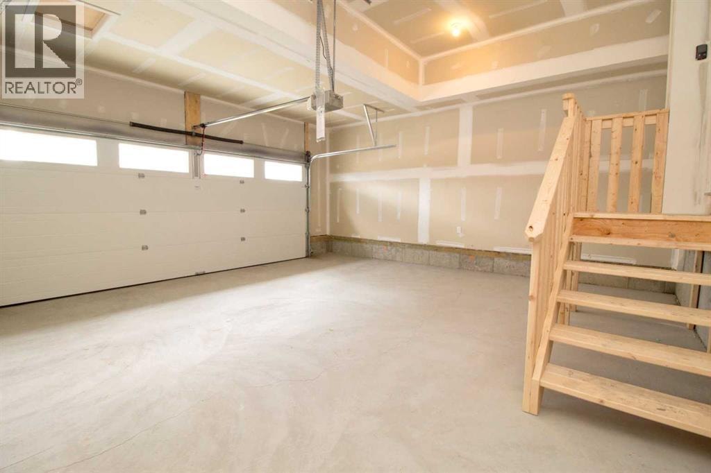 155 Sundown Crescent — photo 26