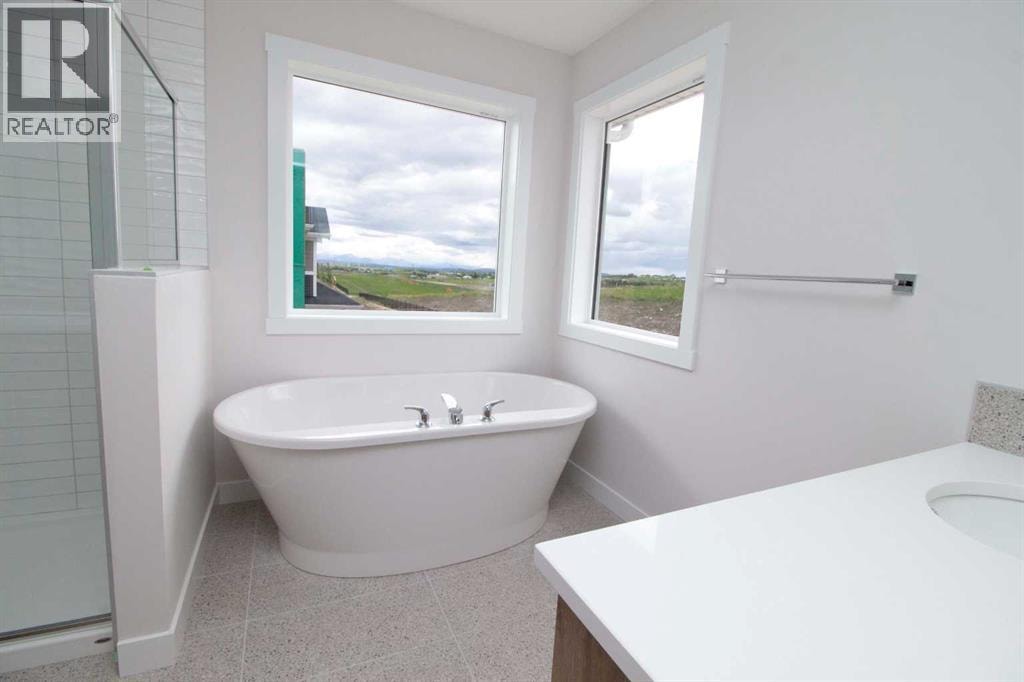 155 Sundown Crescent — photo 17