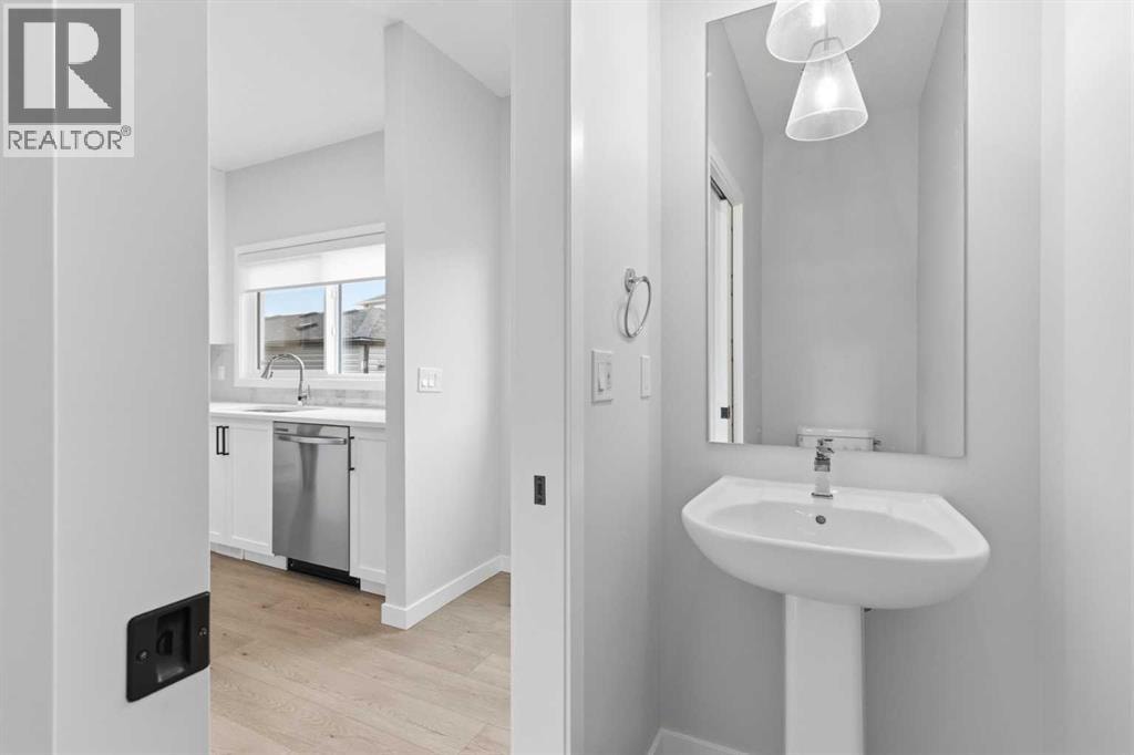 2253 Bayview Drive SW — photo 9