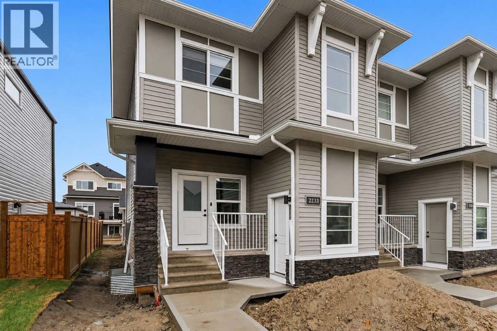2253 Bayview Drive SW — photo 2