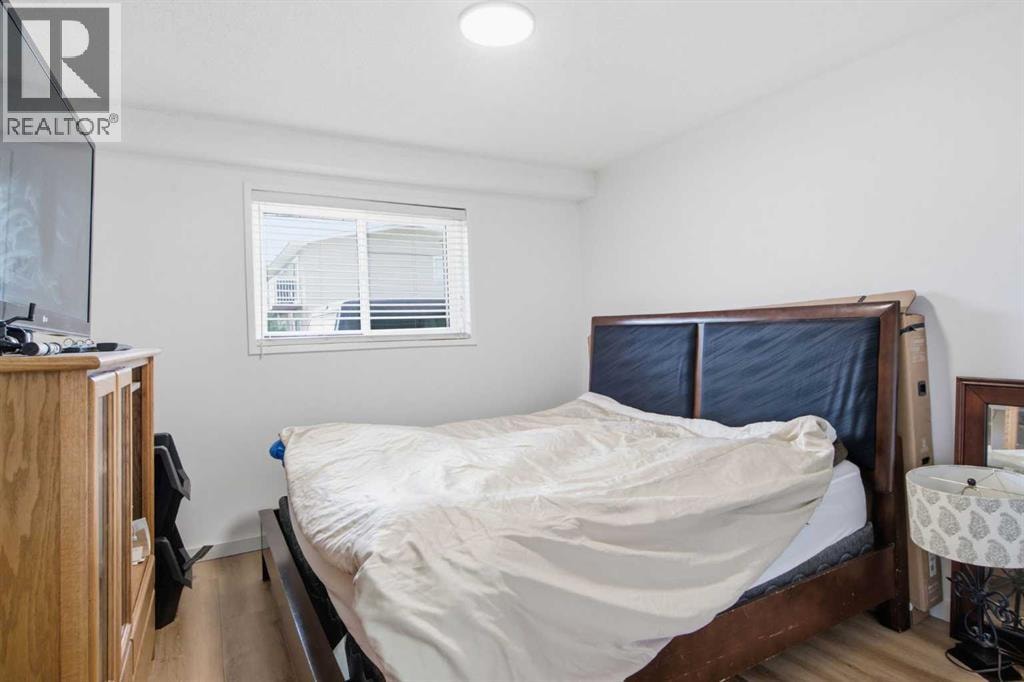 196 Gordon Drive SW — photo 40